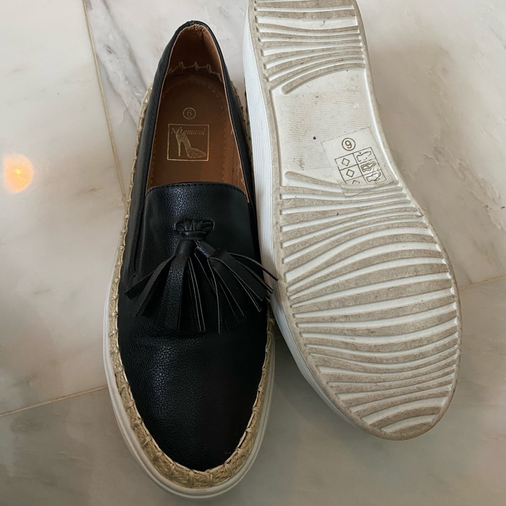 Black Slides - Picture 3 of 3
